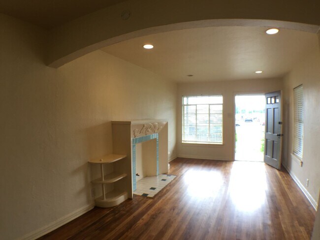 Foto del edificio - 205-207 Tennant