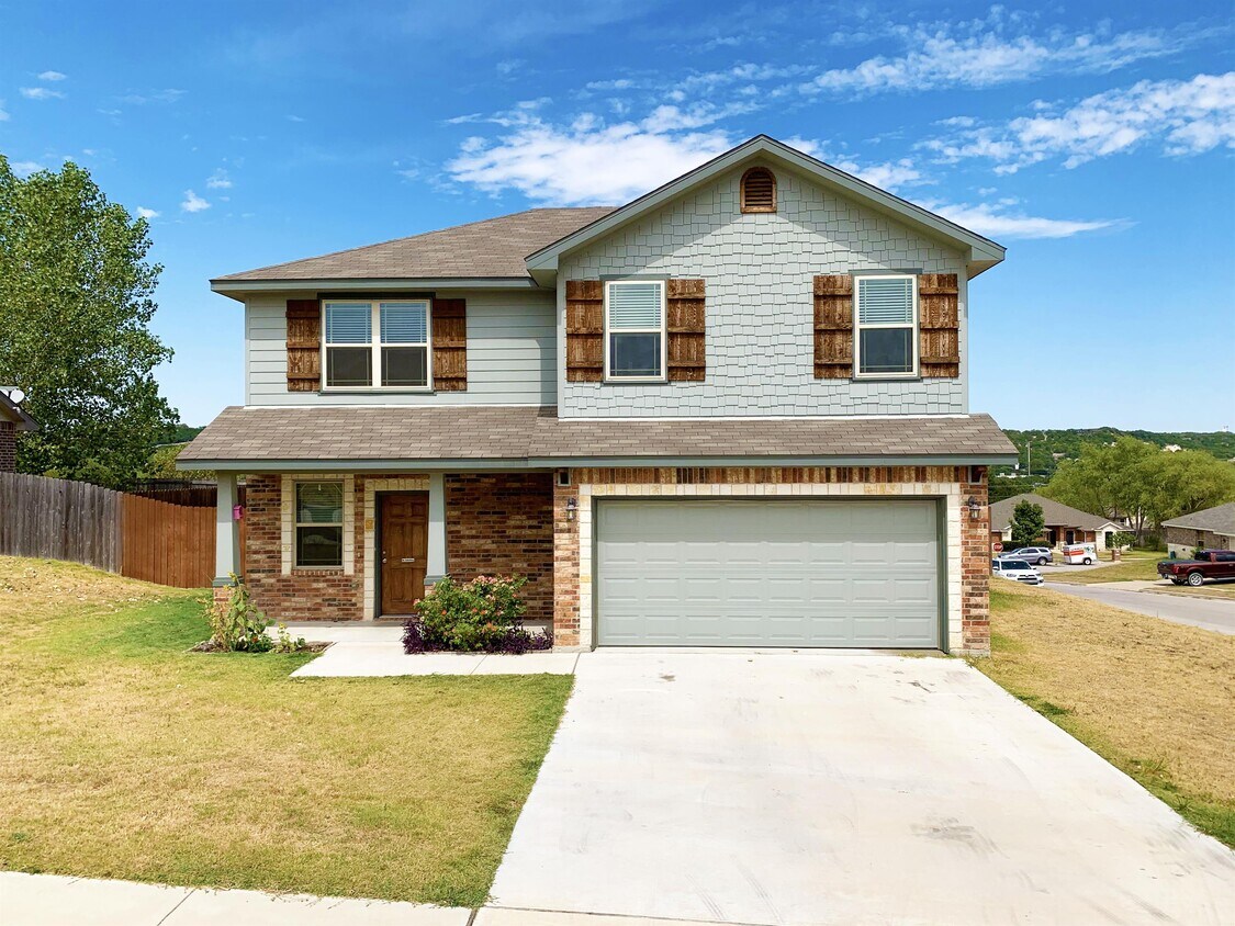 Primary Photo - 1706 Dream Catcher Ct