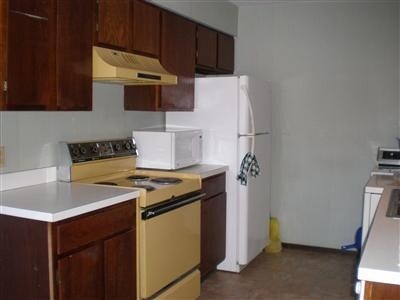 Typical Kitchen - 1872 Turner Blvd