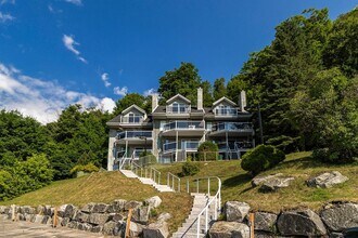 Building Photo - 775 Rue Principale