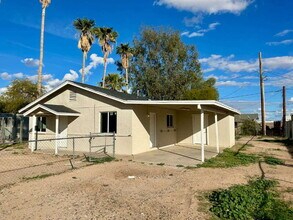 Building Photo - 4577 N Palo Verde Ln