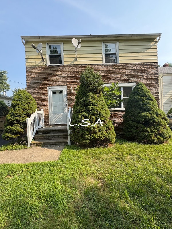 Building Photo - 18605 Maple Heights Blvd