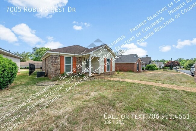 Building Photo - 7005 Robin's Nest Dr