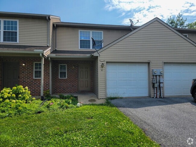 Building Photo - 41 Stauffer Ct