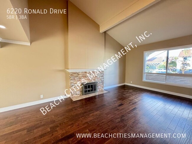 Building Photo - 6220 Ronald Dr