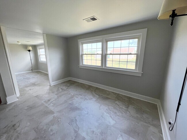 Foto del edificio - 784 S Sandy Hook Rd