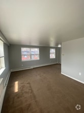 Building Photo - 30 Gillett St