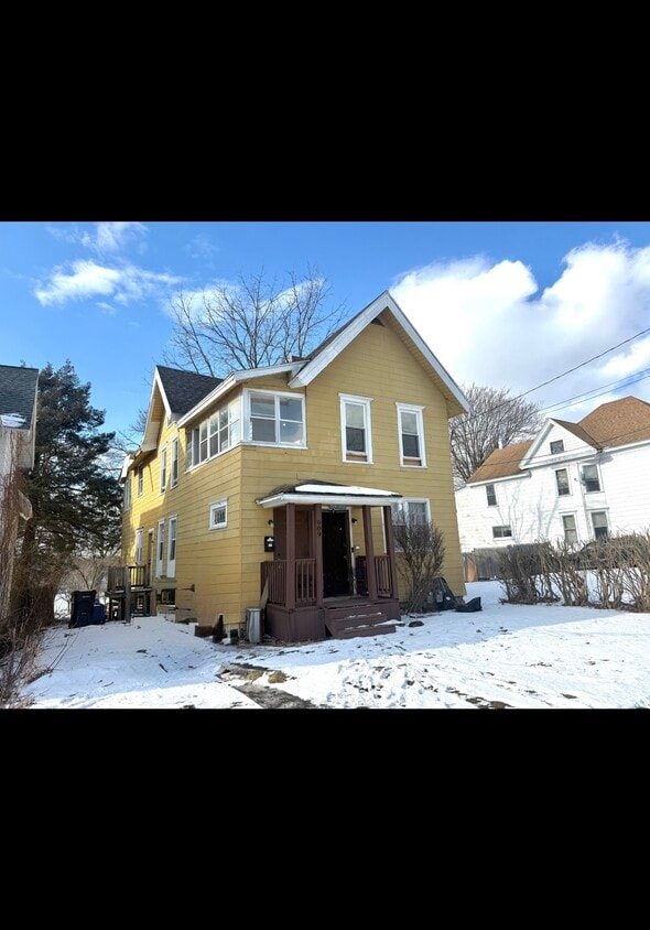 Photo - Oak Street 909