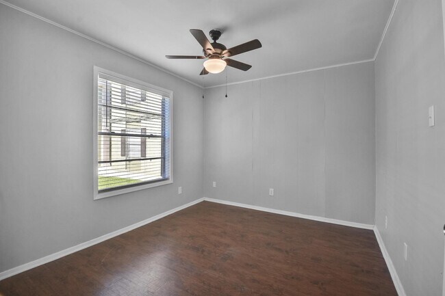 Foto del edificio - 1510 Broadmoor Dr