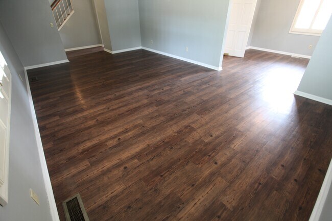 Foto del edificio - Remodeled 5bed/3.5 Bath House!