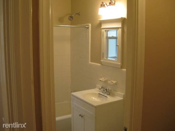 Building Photo - 12 Laurel St