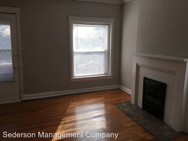 Building Photo - 2516 Holmes St