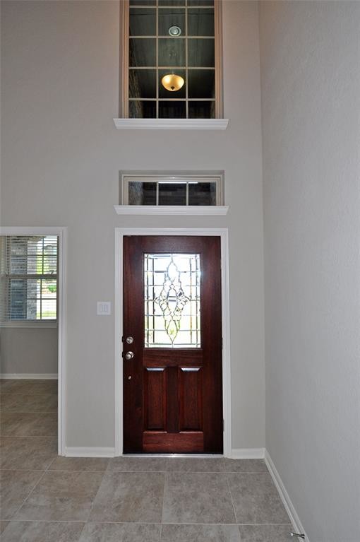 Building Photo - 23839 Villa Lisa Dr