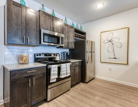 Building Photo - Retreat at Arden Farms