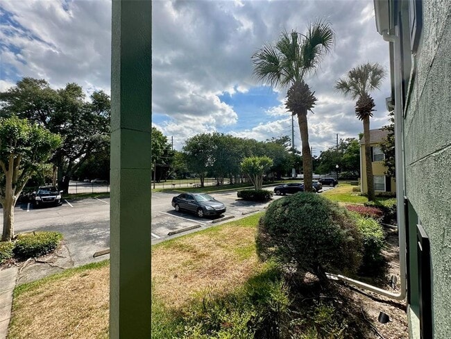 Building Photo - 2053 Dixie Belle Dr