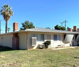 Building Photo - 25358 Lane St