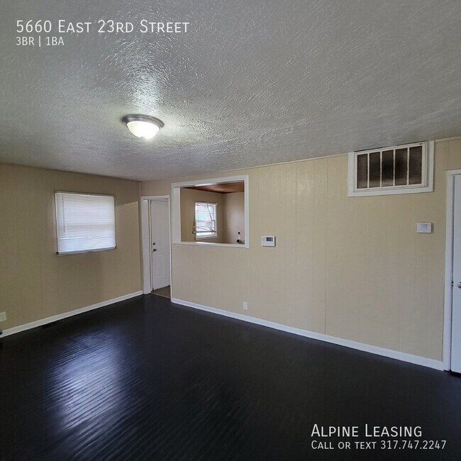 Foto del edificio - 5660 E 23rd St