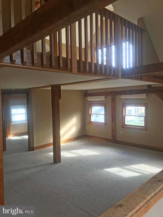 Building Photo - 65 Mathews Ave