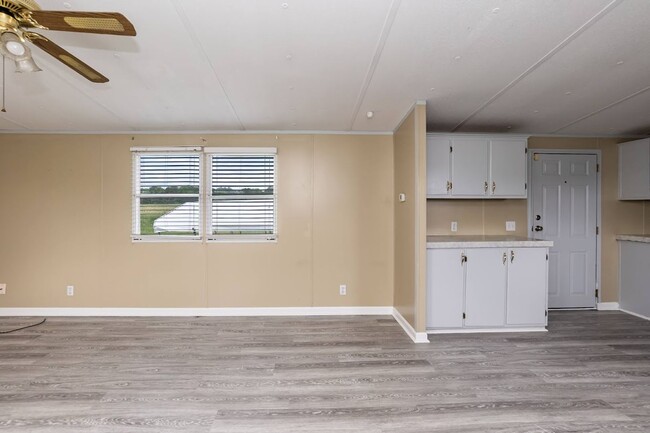 Foto del edificio - 2 Bed/2 Bath with Plenty of Space!