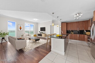 Building Photo - 1431 Riverplace Blvd