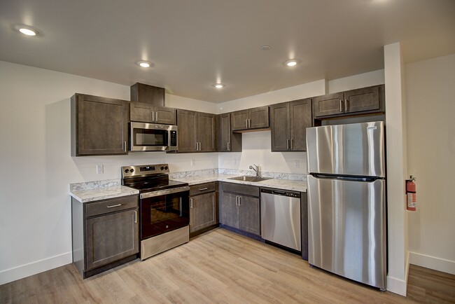 Building Photo - 715 Timberwolf Pky