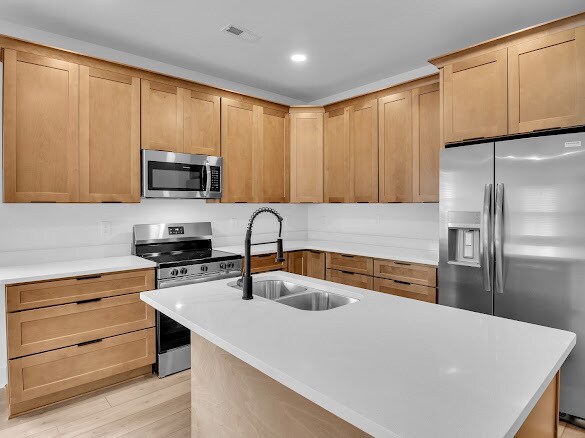 Foto del edificio - 7413 Westridge Dr