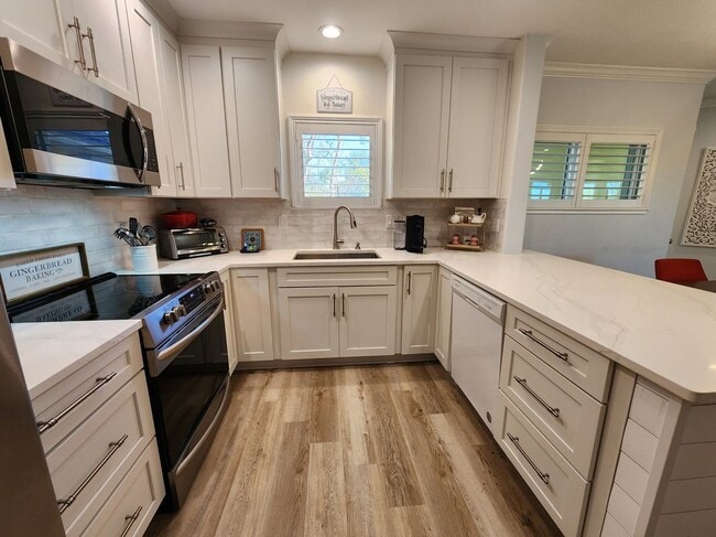 Foto del edificio - 1800 The Greens Way