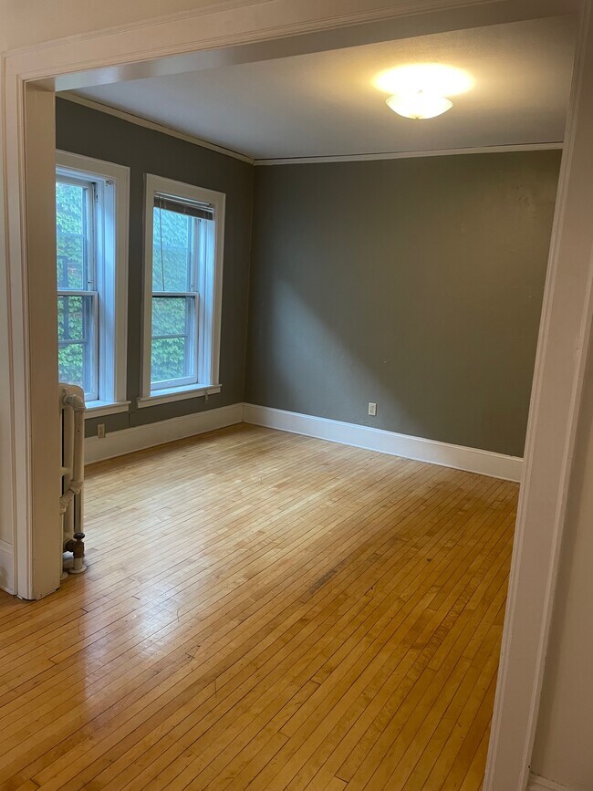 Foto del edificio - 1228 E Brady St