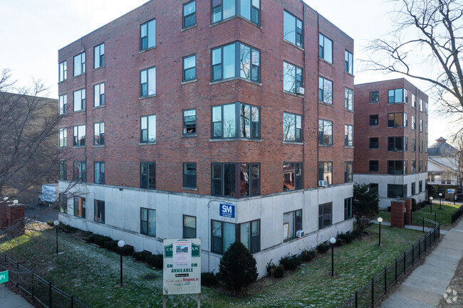 Building Photo - 3075 E Cheltenham