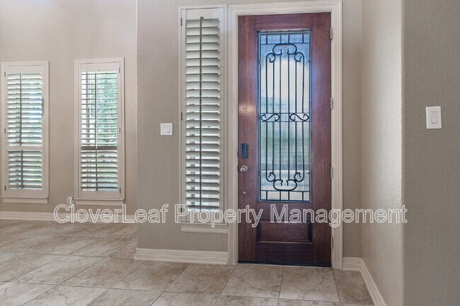 Building Photo - 1231 Via Belcanto