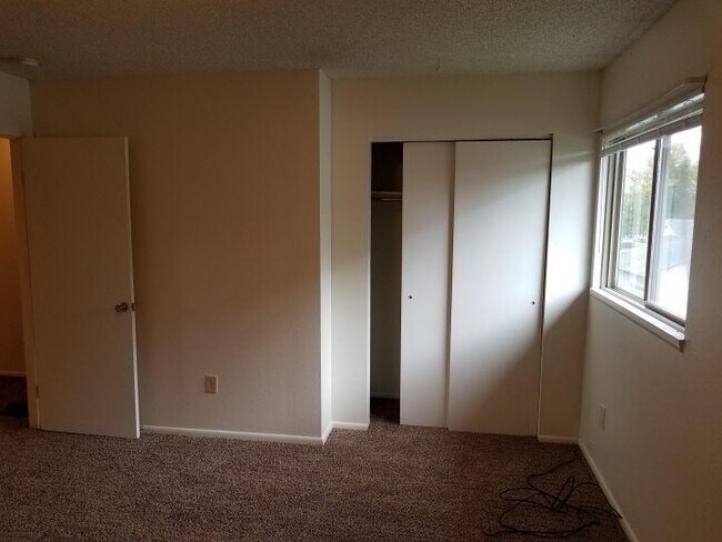 Foto del edificio - 3 bedroom in Billings MT 59101