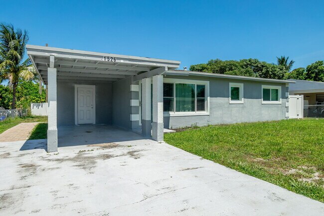 Foto del edificio - 1526 NE 1st Ct