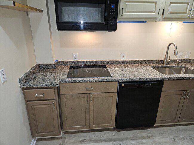 Foto del edificio - 630 N Armistead St
