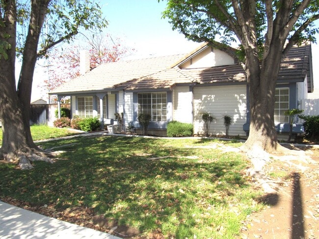 Building Photo - 1099 W Ontario Ave