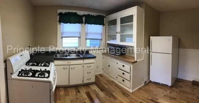 Building Photo - Small Home in Central Peoria