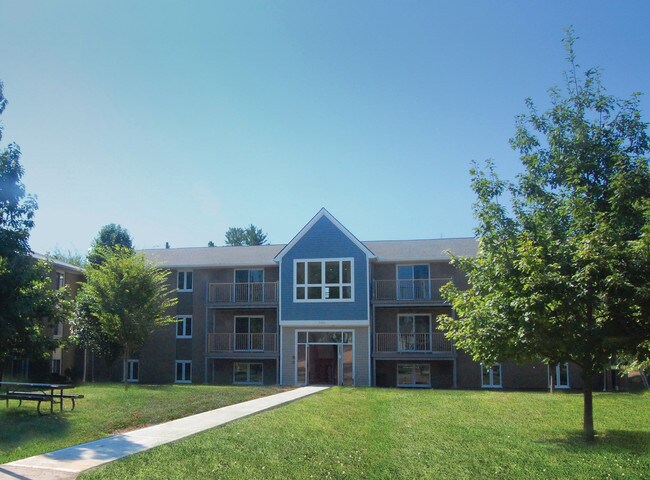 Campus Courts 540 546 S Campus Ave Oxford OH 45056 Apartments com Campus Courts 540 546 S Campus Ave Oxford OH 45056 Apartments com