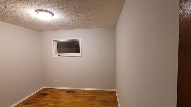 Foto del edificio - 406 Warner St NW