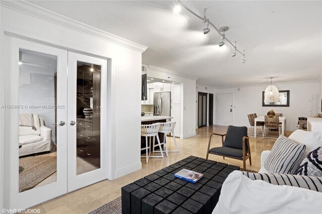 Building Photo - 2401 Collins Ave