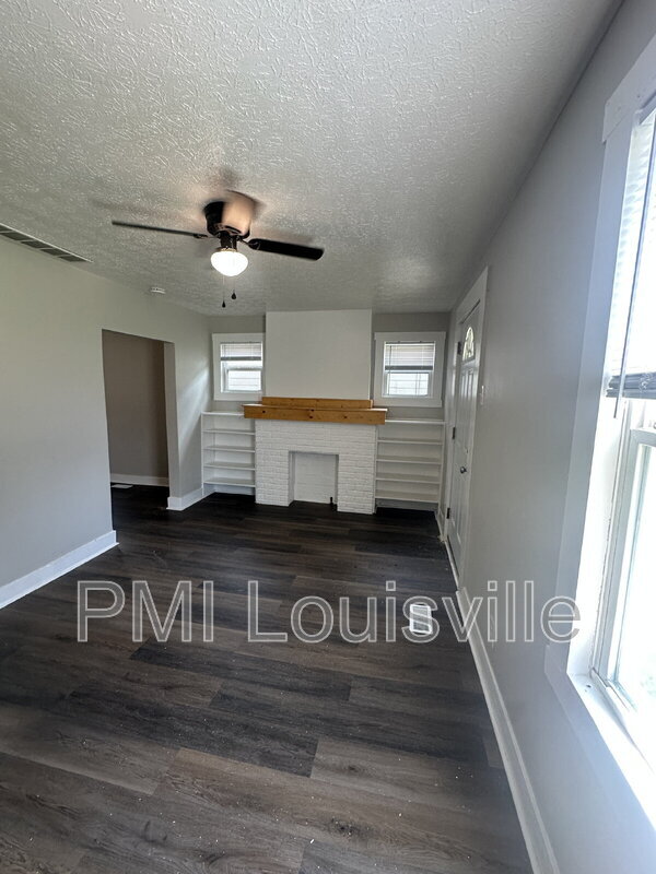 Foto del edificio - 3417 Duncan St