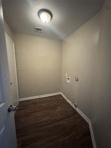 Building Photo - 12710 Skyknoll Ln