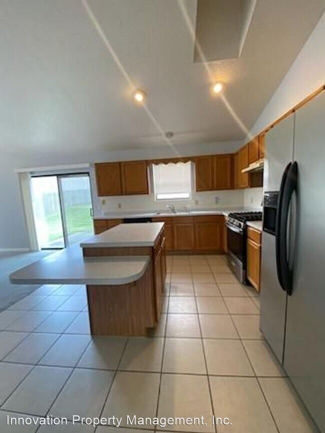 Foto del edificio - 3 br, 2 bath House - 2002 Blue Heron Dr