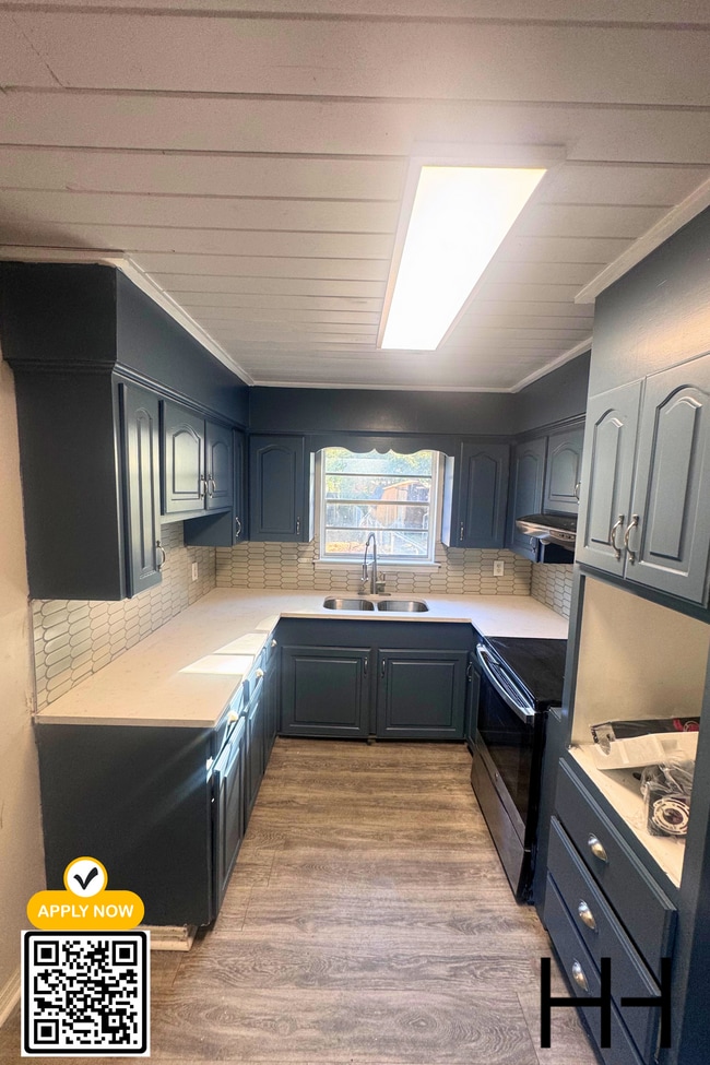 Building Photo - 132 Frances St