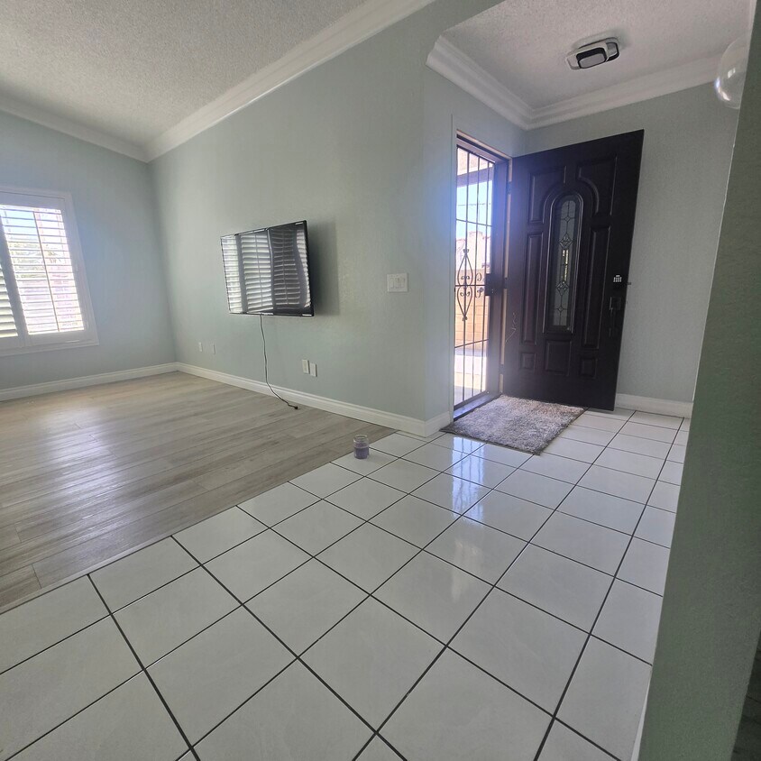 Foto principal - 18827 Sutter Creek Dr