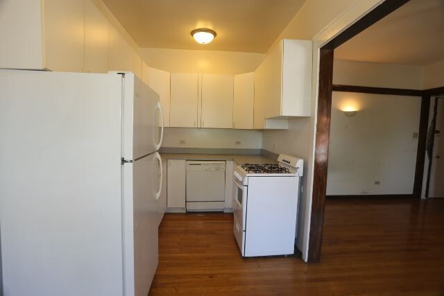 Foto del edificio - 824 W Waveland Ave