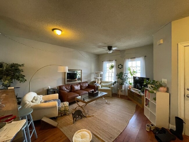 Photo - 183 Smith St Apartment