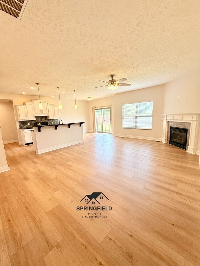 Building Photo - 5605 W Sunflower Dr