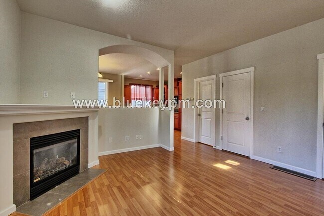 Foto del edificio - 16220 SW Gage Ln