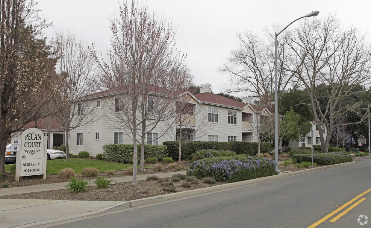 Building Photo - Pecan Court Apartments