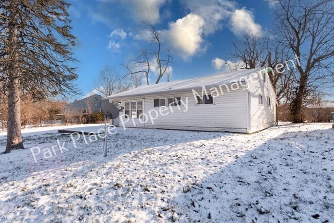 Building Photo - 6641 Brookhaven Dr