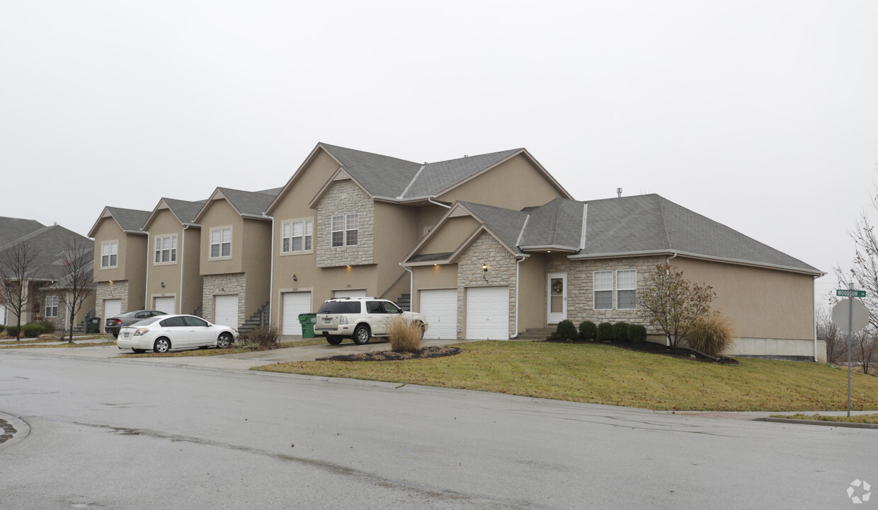 Foto del edificio - Cottage Park Townhomes